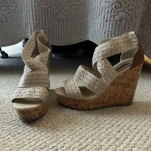 Steve Madden Strappy Lace Chunky Boho Wedges, Size 7.5
